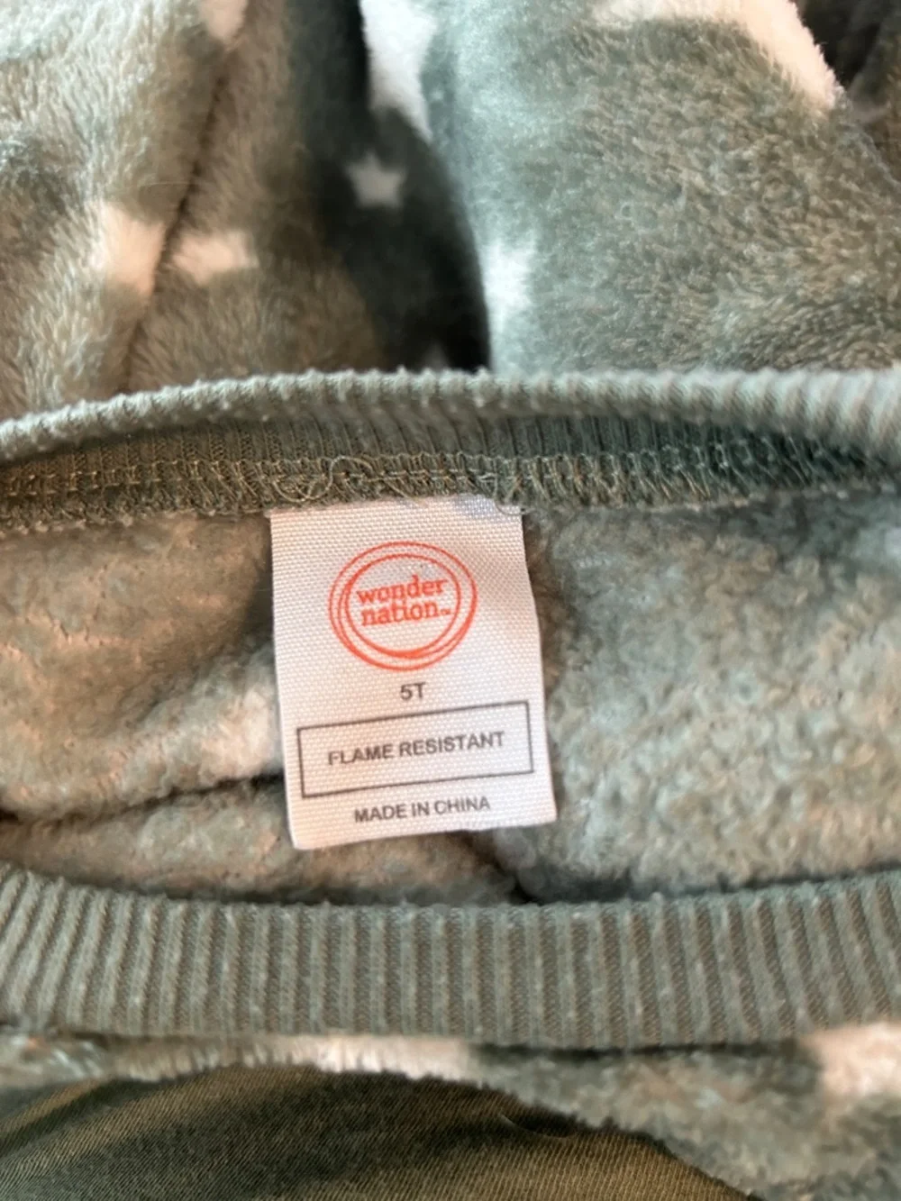 wonder nation Sage Green Fleece Set with Cream Stars. Size 5T